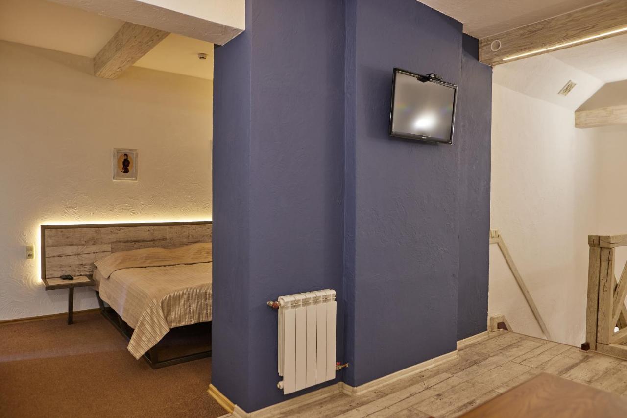 Zdybanka Hotel Sumy Bagian luar foto