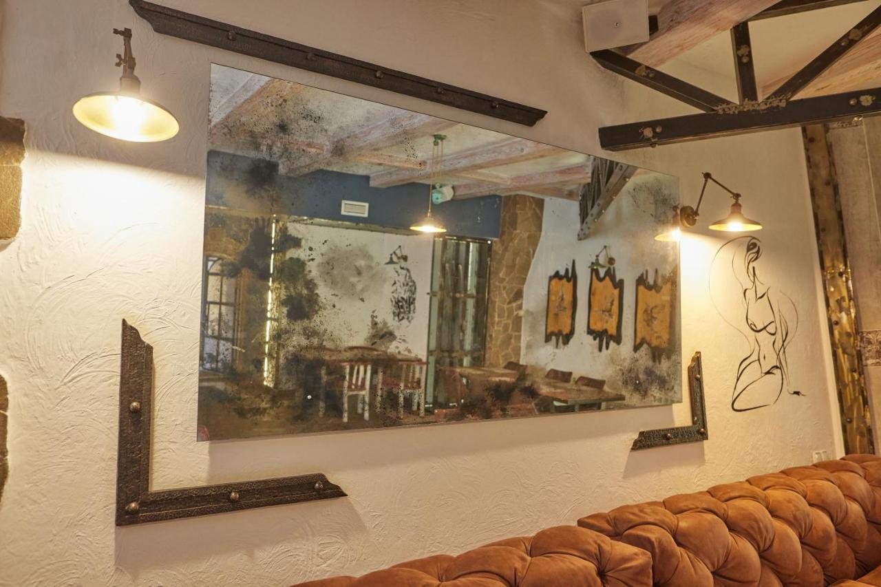 Zdybanka Hotel Sumy Bagian luar foto