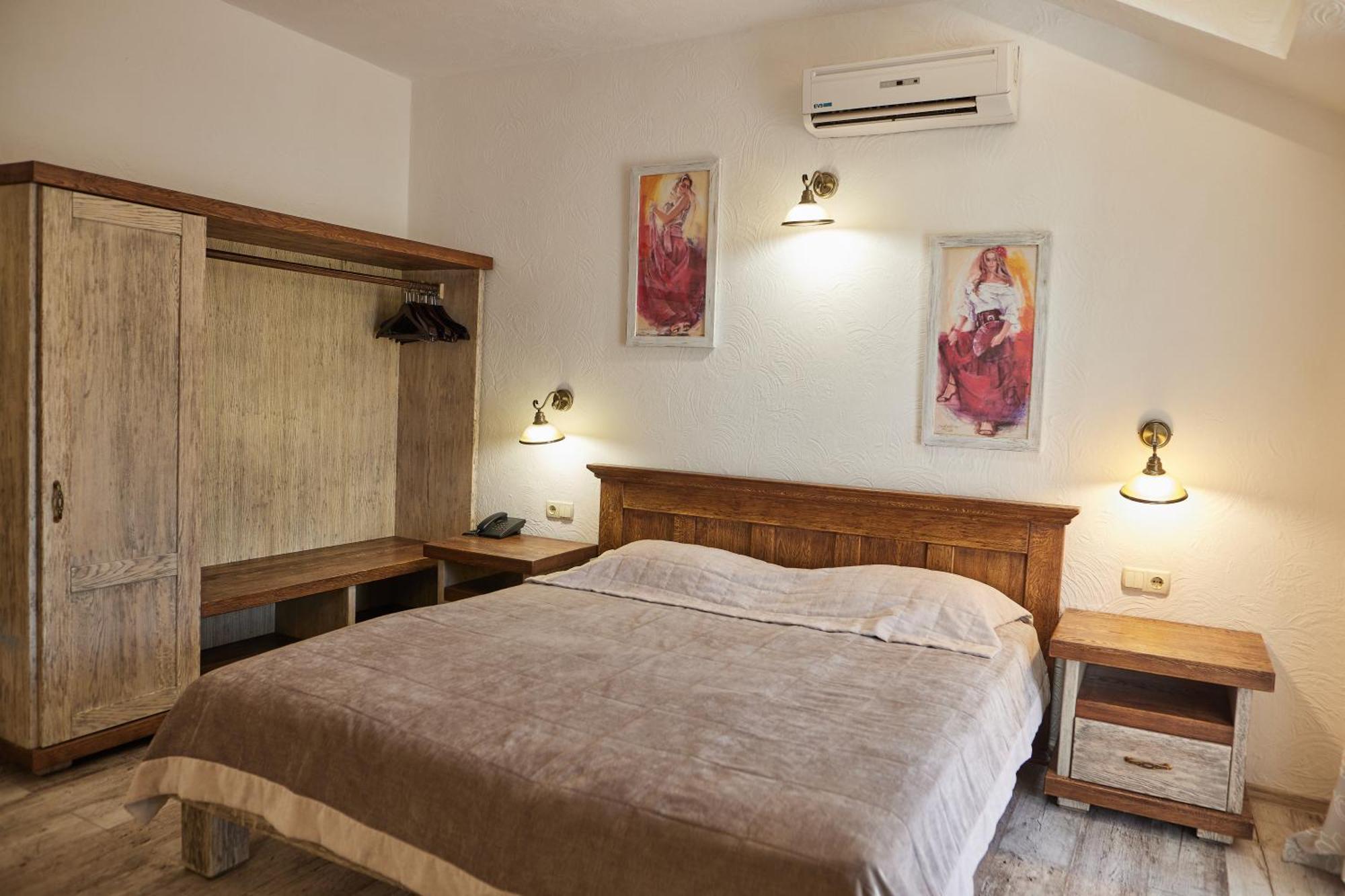 Zdybanka Hotel Sumy Bagian luar foto