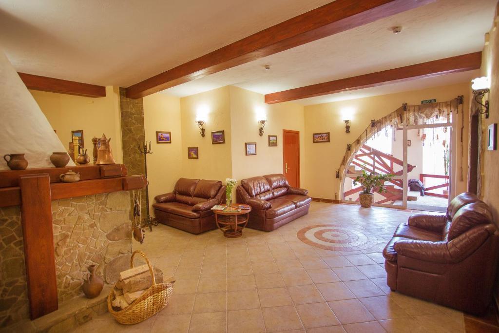 Zdybanka Hotel Sumy Bagian luar foto